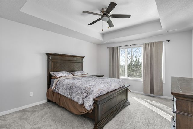 4736 167th Street, Urbandale, IA 50323