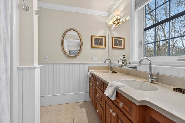 51 Pond Street, Newton, NH 03858