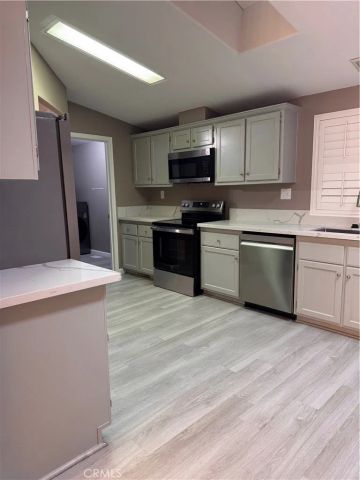 2205 W Acacia 190, Hemet, CA 92545