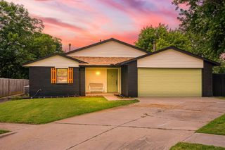 3300 Outpost Circle, Norman, OK 73072