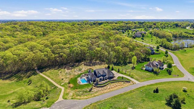 5090 Aspen Valley Court, Middleton, WI 53562