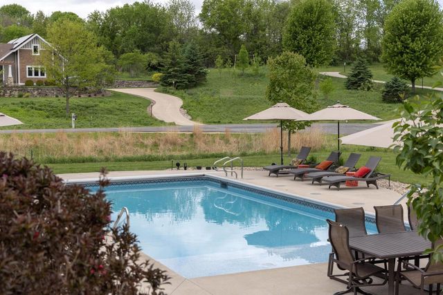 5090 Aspen Valley Court, Middleton, WI 53562