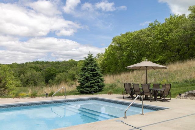 5090 Aspen Valley Court, Middleton, WI 53562