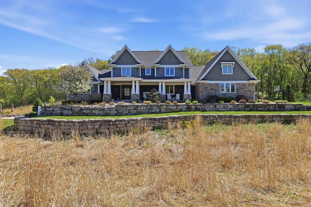 5090 Aspen Valley Court, Middleton, WI 53562