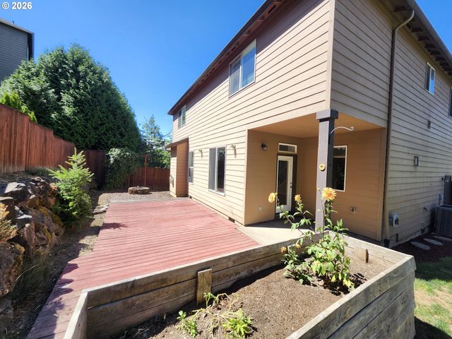 573 E 13TH Pl, Lafayette, OR 97127