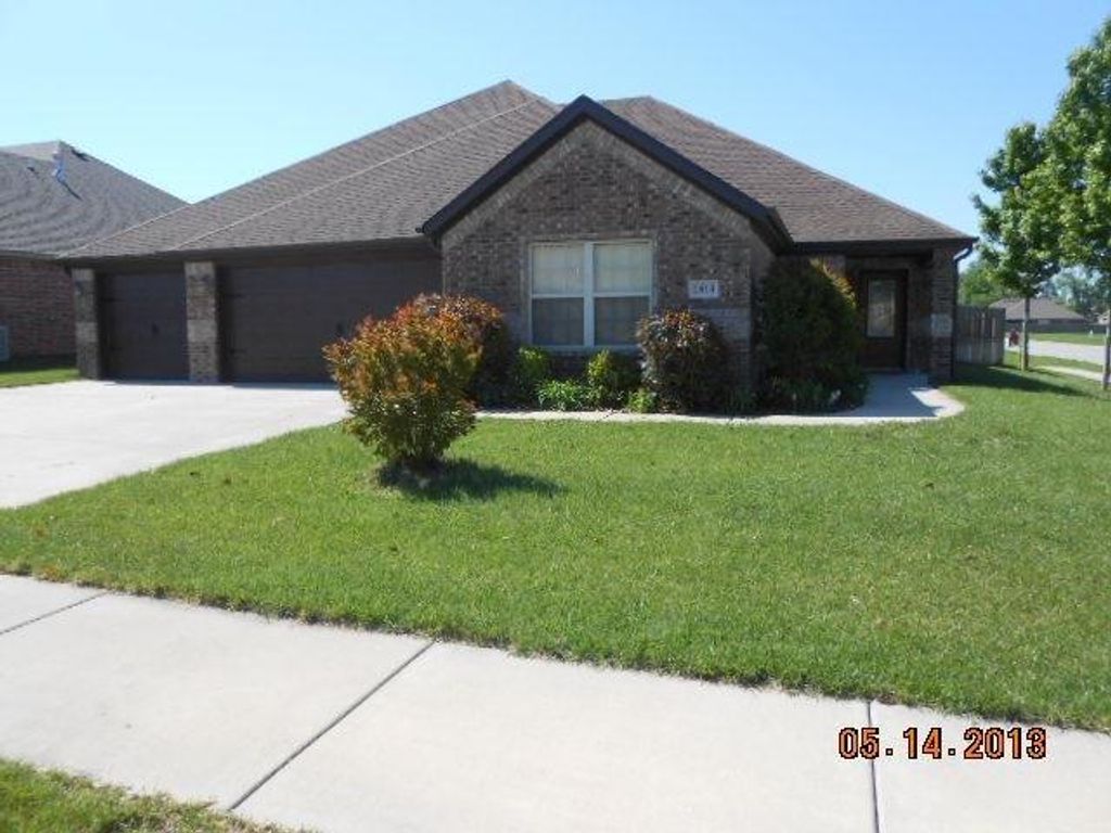 1514 W Stratton Drive, Rogers, AR 72756