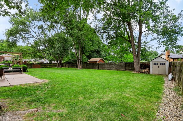 730 Queenswood Drive, Indianapolis, IN 46217