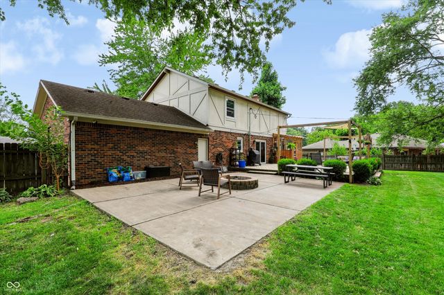 730 Queenswood Drive, Indianapolis, IN 46217