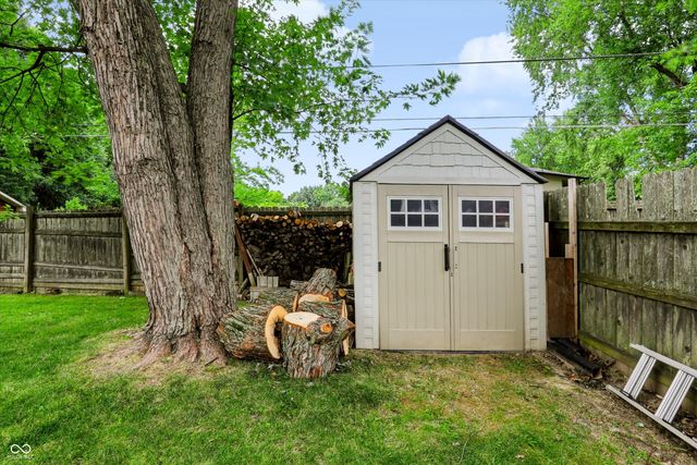 730 Queenswood Drive, Indianapolis, IN 46217