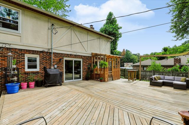 730 Queenswood Drive, Indianapolis, IN 46217