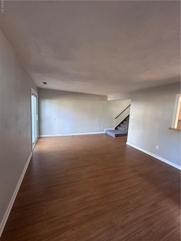 5622 Carisbrooke LN, Portsmouth, VA 23703