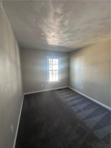 5622 Carisbrooke LN, Portsmouth, VA 23703