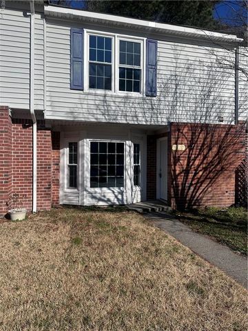 5622 Carisbrooke LN, Portsmouth, VA 23703