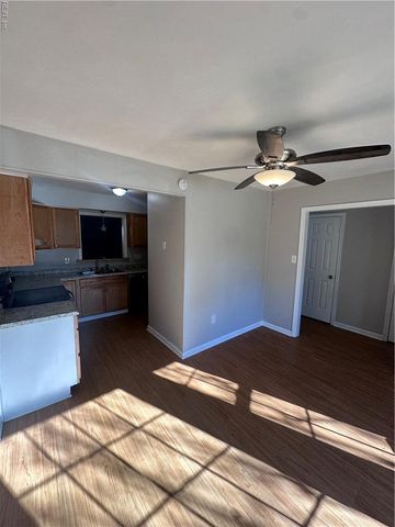 5622 Carisbrooke LN, Portsmouth, VA 23703