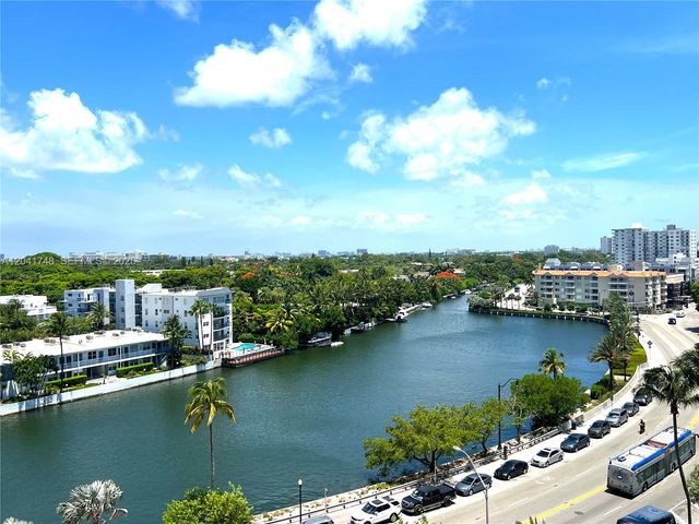 2401 Collins Avenue 1009, Miami Beach, FL 33140