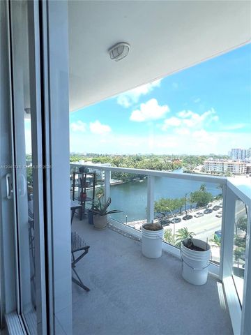2401 Collins Avenue 1009, Miami Beach, FL 33140