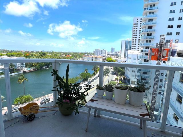 2401 Collins Avenue 1009, Miami Beach, FL 33140