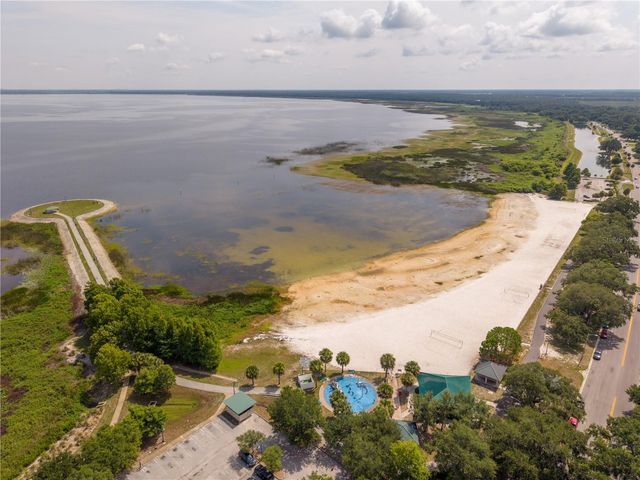 332 ILLINOIS AVENUE, St Cloud, FL 34769