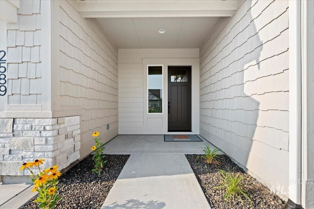 9253 W Gladiola Lane, Star, ID 83669 photo 2