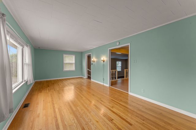 101 Willow St, N, Cowan, TN 37318