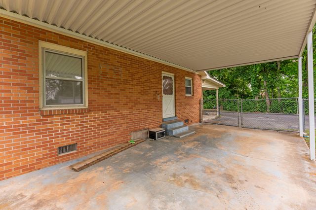 101 Willow St, N, Cowan, TN 37318