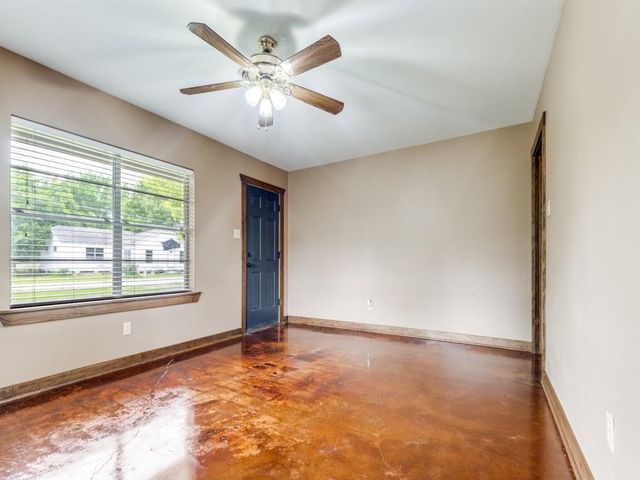 308 Gibbs Street, Devers, TX 77538