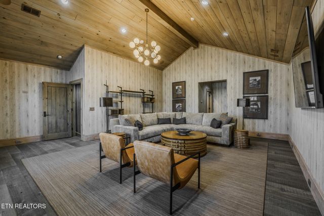 6720 Erie Rd, Sweetwater, TN 37874