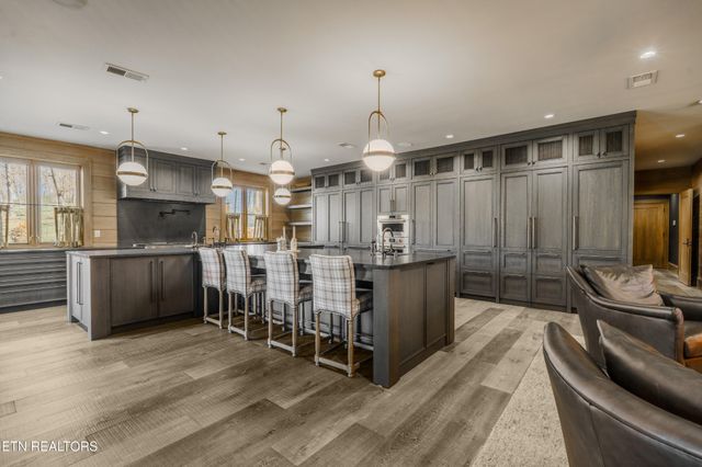 6720 Erie Rd, Sweetwater, TN 37874