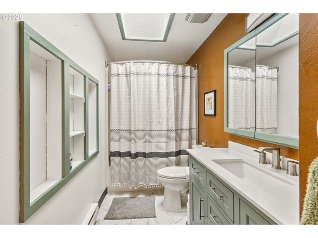 444 HEFFLEY St S, Monmouth, OR 97361