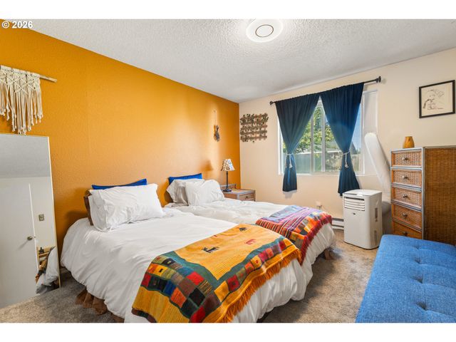 444 HEFFLEY St S, Monmouth, OR 97361
