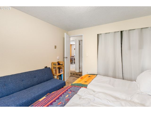 444 HEFFLEY St S, Monmouth, OR 97361