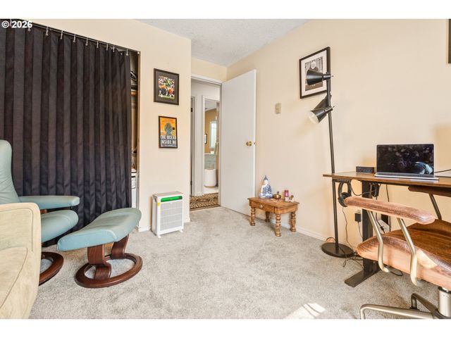 444 HEFFLEY St S, Monmouth, OR 97361