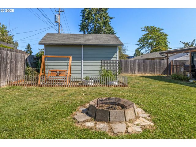 444 HEFFLEY St S, Monmouth, OR 97361