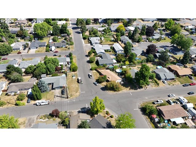 444 HEFFLEY St S, Monmouth, OR 97361