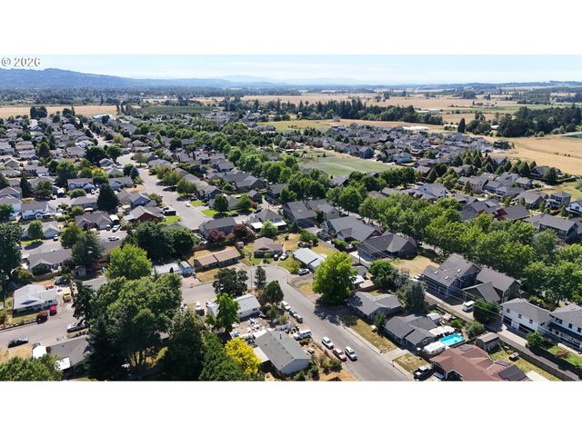 444 HEFFLEY St S, Monmouth, OR 97361