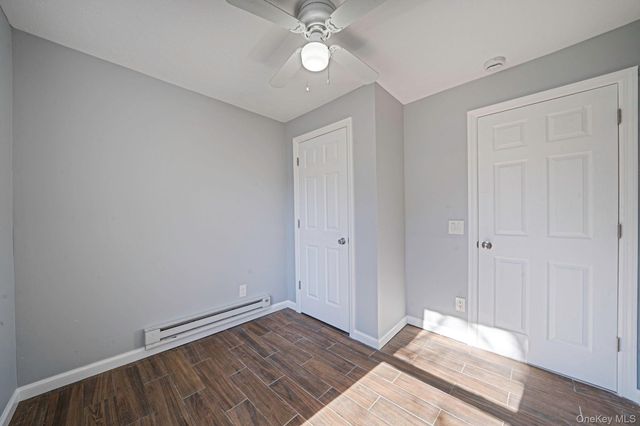 42 Oak Drive, Riverhead, NY 11901