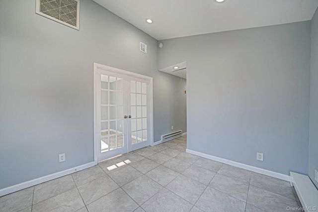 42 Oak Drive, Riverhead, NY 11901