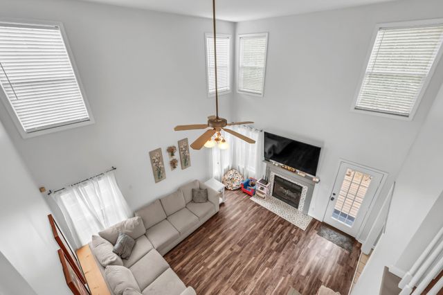 2770 Cascade Dr, Clarksville, TN 37042