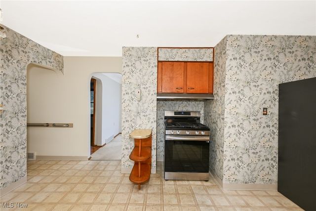 9051 Abbey Road, North Royalton, OH 44133