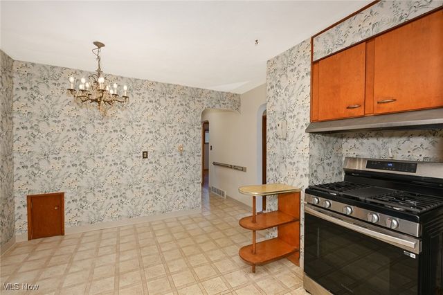 9051 Abbey Road, North Royalton, OH 44133