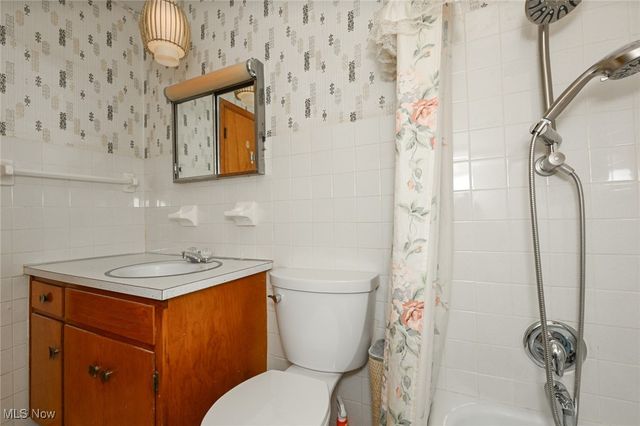 9051 Abbey Road, North Royalton, OH 44133