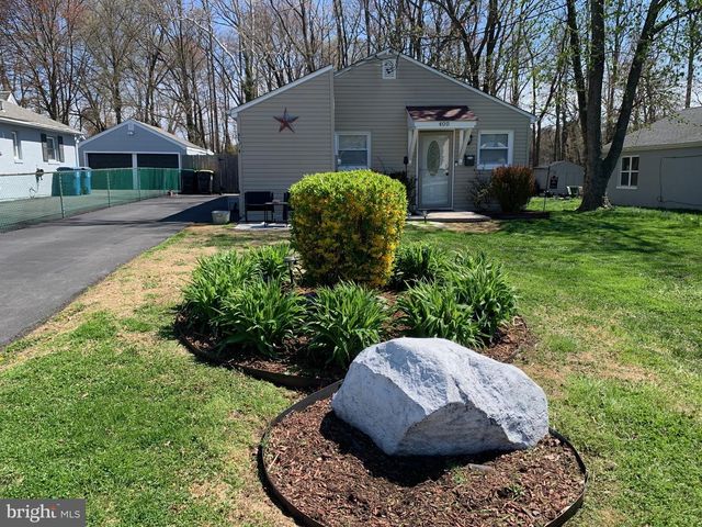 400 CEDAR AVE, Wilmington, DE 19804