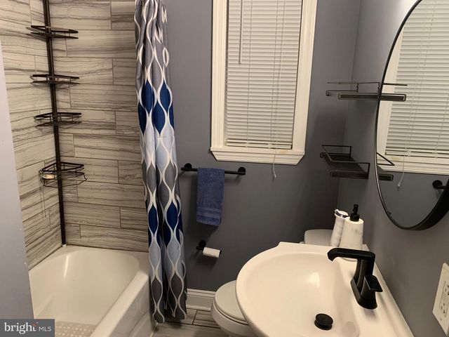 400 CEDAR AVE, Wilmington, DE 19804