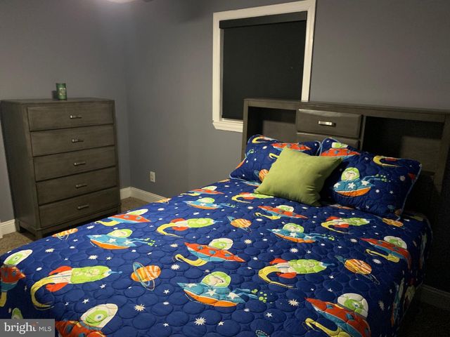 400 CEDAR AVE, Wilmington, DE 19804