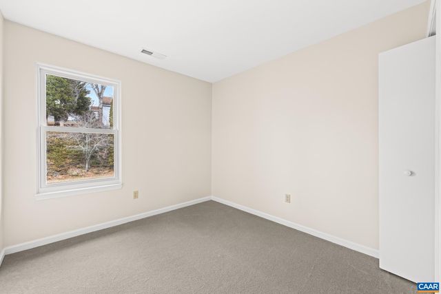 919 STONEHENGE RD, Charlottesville, VA 22901