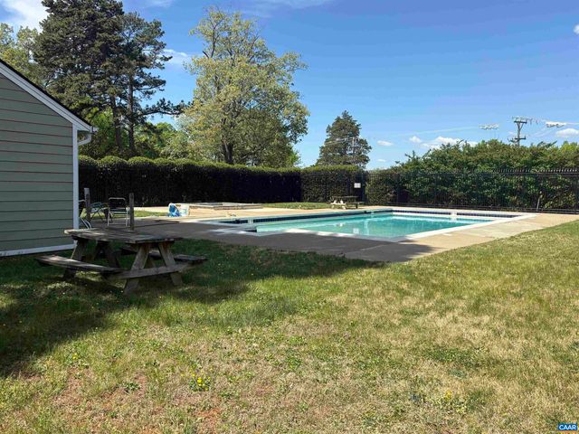 919 STONEHENGE RD, Charlottesville, VA 22901