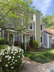 919 STONEHENGE RD, Charlottesville, VA 22901