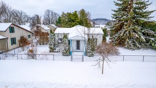 714 Leelanau Avenue, Frankfort, MI 49635