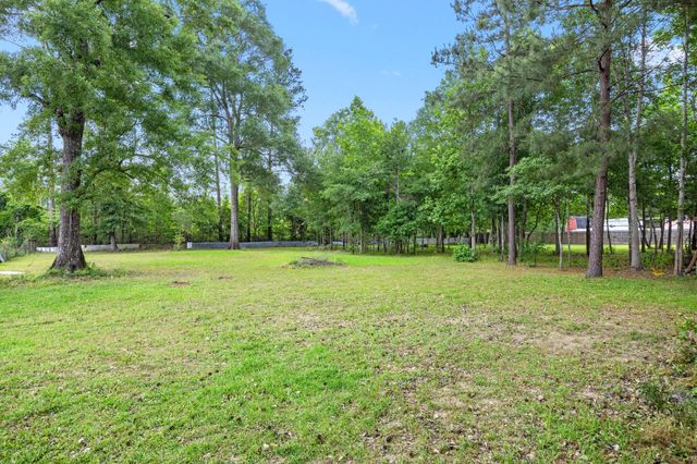 6742 Dusty Lane, Conroe, TX 77306