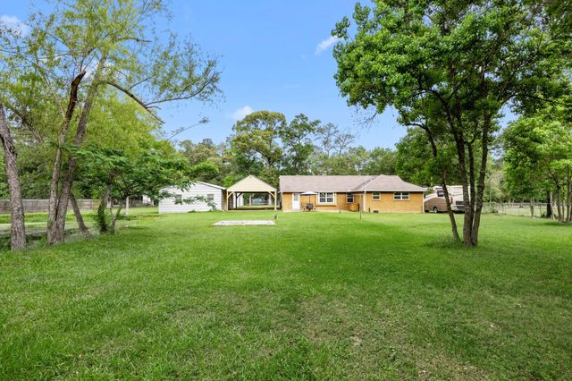 6742 Dusty Lane, Conroe, TX 77306